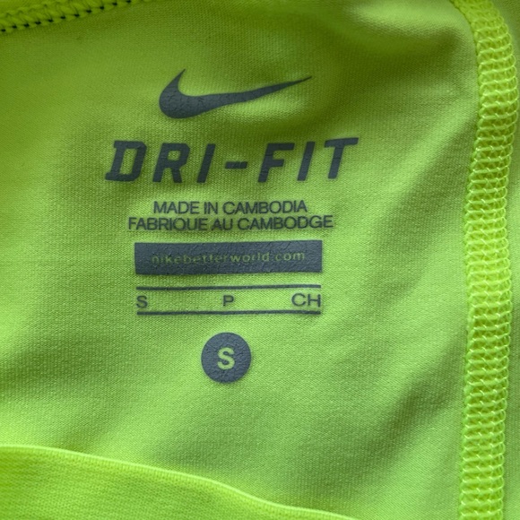 Nike grey shorts with built in yellow spandex - Picture 3 of 3